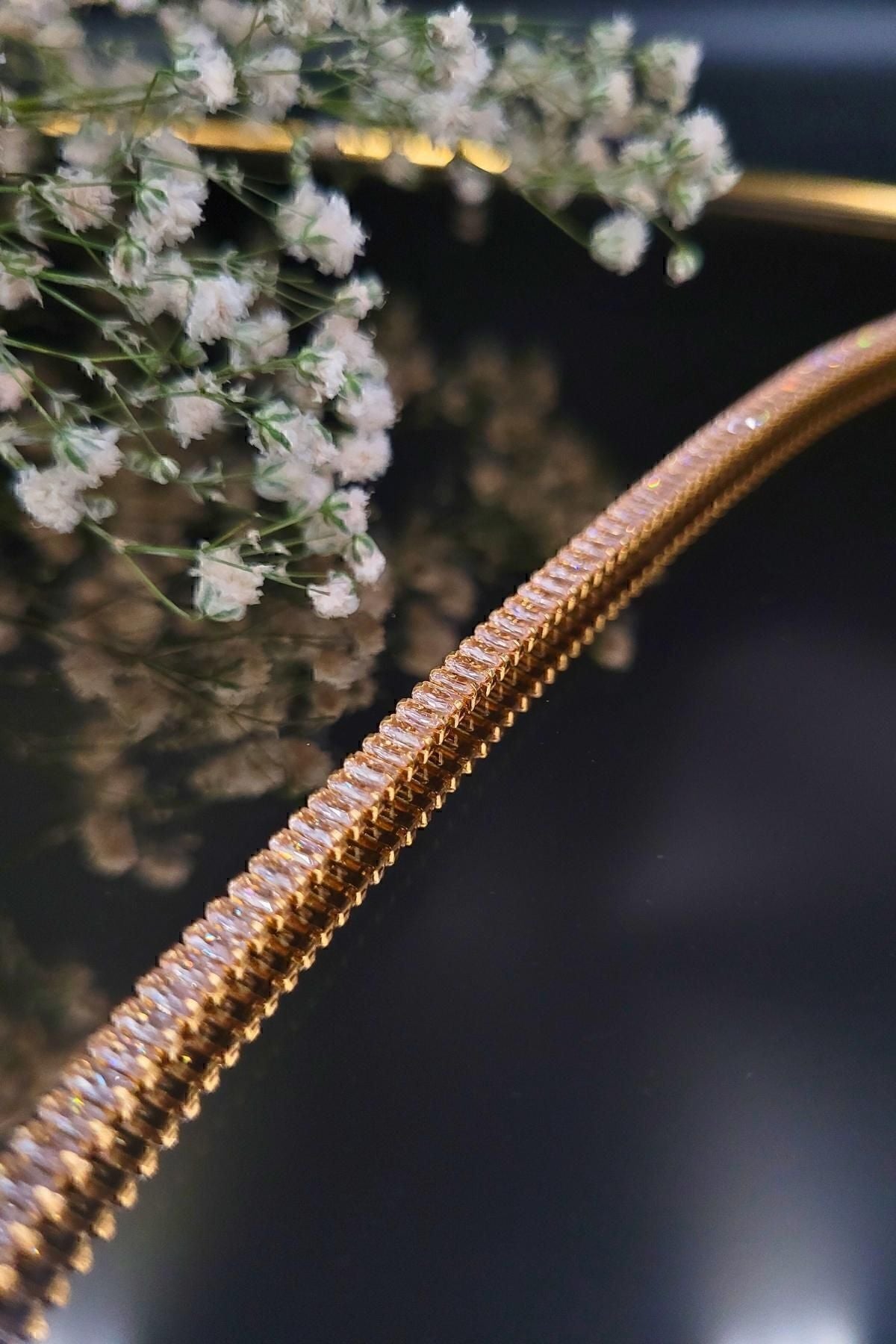 316L Steel Zircon Baguette Tennis Bracelet – Gold-Tone