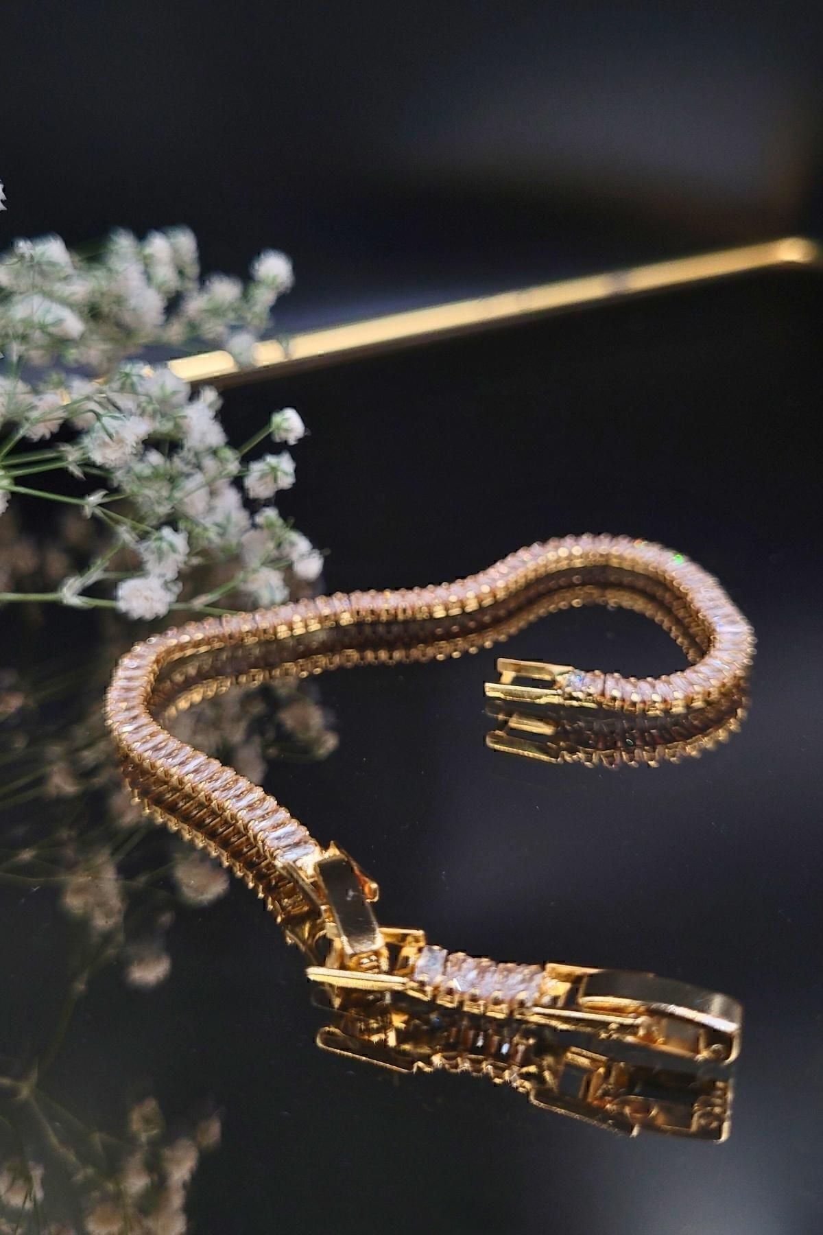 316L Steel Zircon Baguette Tennis Bracelet – Gold-Tone